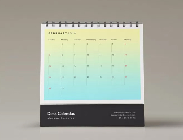 Free Download Desk Calendar Mockup