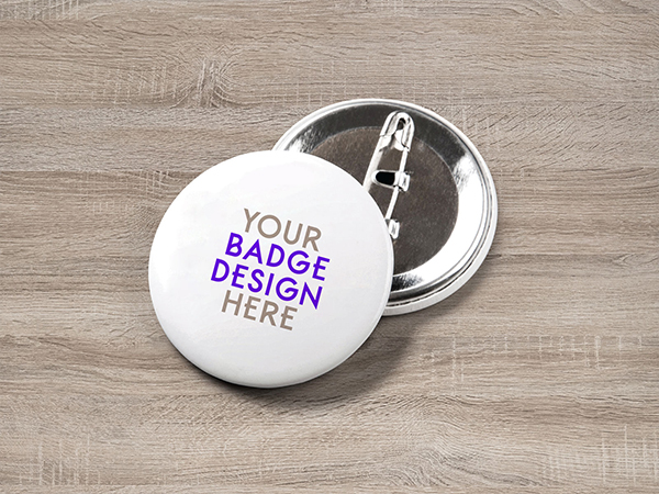 Free Pin Badge Button Mockup PSD