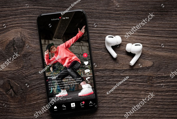 Sample Social Media App